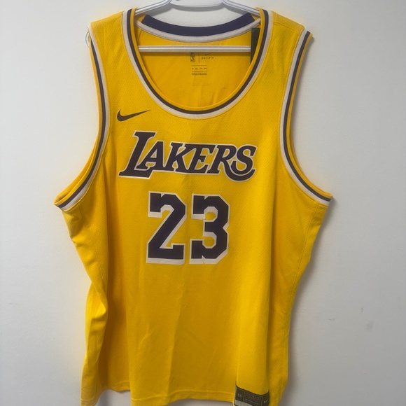 Men's LA Lakers Lebron James Nike Home Jersey - Picture 1 of 3